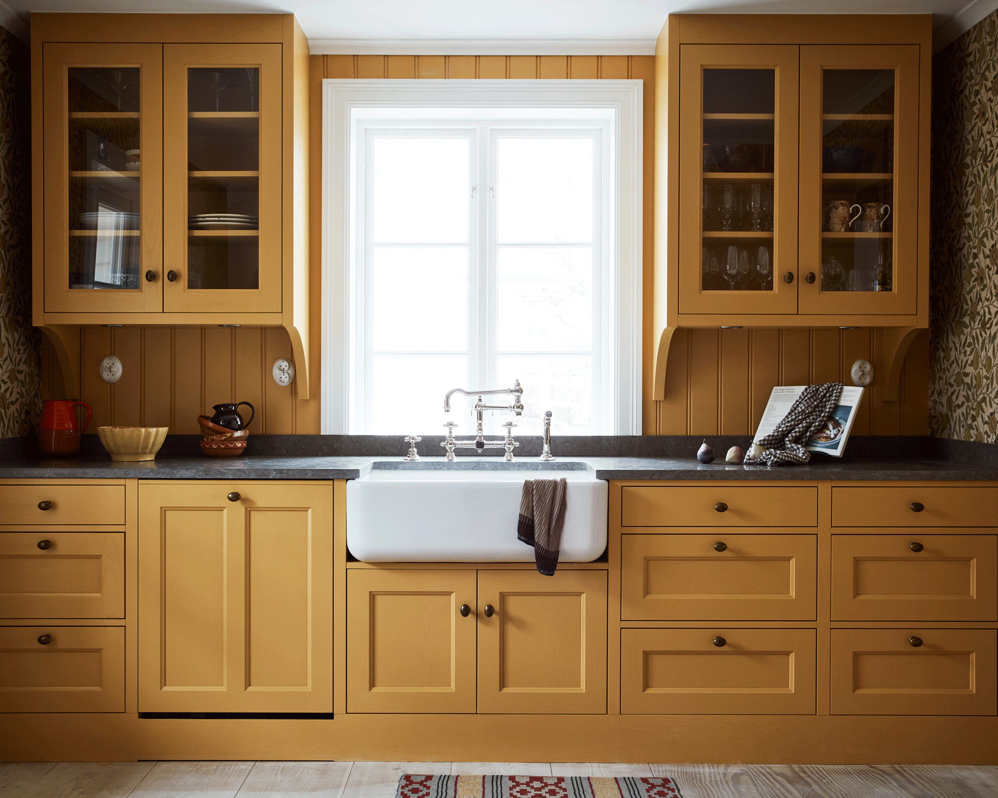 Kitchen Cabinets 101: A Comprehensive Guide to Choosing the Perfect Fit